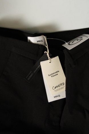 Pantaloni de femei Mango, Mărime M, Culoare Negru, Preț 142,83 Lei