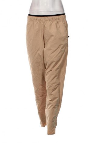 Дамски панталон PUMA, Размер M, Цвят Бежов, Цена 35,75 лв.