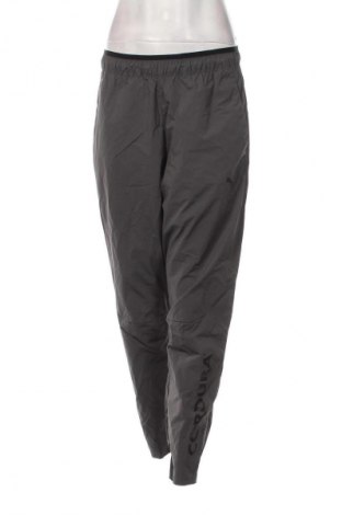 Дамски панталон PUMA, Размер M, Цвят Сив, Цена 35,75 лв.