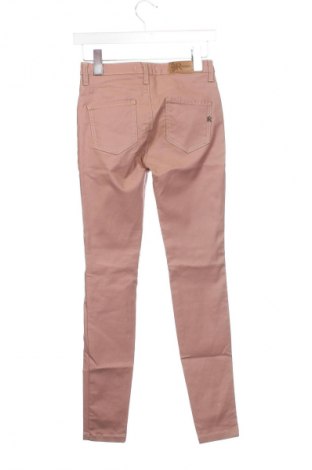 Damskie spodnie R Jeans by Rinascimento, Rozmiar XS, Kolor Różowy, Cena 18,99 zł