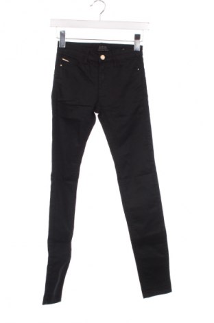 Pantaloni de femei Stradivarius, Mărime XXS, Culoare Negru, Preț 22,99 Lei