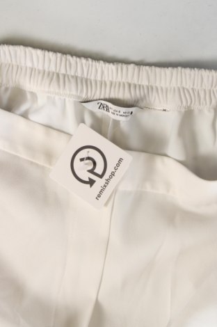 Pantaloni de femei Zara, Mărime S, Culoare Alb, Preț 69,00 Lei