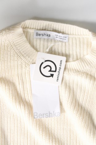 Damenpullover Bershka, Größe M, Farbe Weiß, Preis 9,29 €