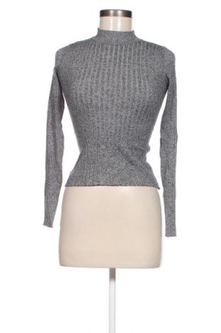 Дамски пуловер Bershka, Размер M, Цвят Сив, Цена 15,95 лв.