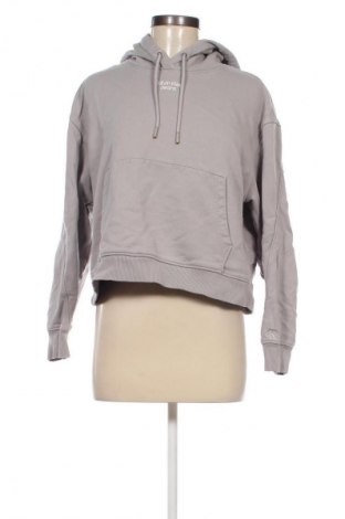 Damen Sweatshirt Calvin Klein Jeans, Größe L, Farbe Grau, Preis 38,49 €