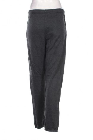 Pantaloni trening de femei Fruit Of The Loom, Mărime S, Culoare Gri, Preț 36,99 Lei