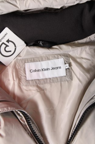 Geacă de femei Calvin Klein Jeans, Mărime XL, Culoare Gri, Preț 1.032,99 Lei