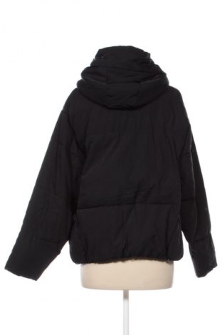 Dámska bunda  Pull&Bear, Veľkosť S, Farba Čierna, Cena  32,89 €