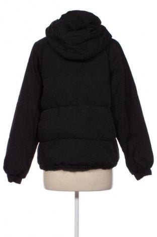 Dámska bunda  Pull&Bear, Veľkosť XS, Farba Čierna, Cena  32,89 €