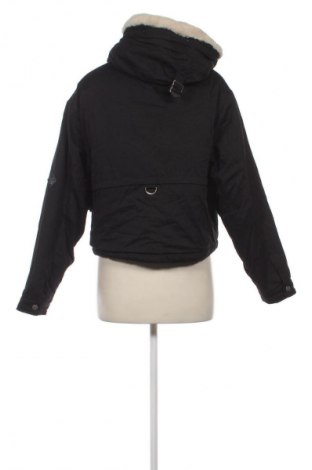 Dámska bunda  Pull&Bear, Veľkosť S, Farba Čierna, Cena  32,89 €