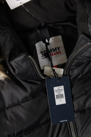 Дамско яке Tommy Jeans, Размер XL, Цвят Черен, Цена 247,99 лв.