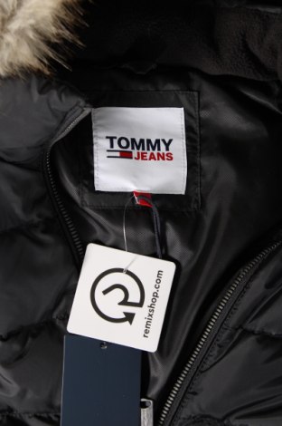 Дамско яке Tommy Jeans, Размер XL, Цвят Черен, Цена 247,99 лв.