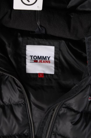 Дамско яке Tommy Jeans, Размер S, Цвят Черен, Цена 188,99 лв.