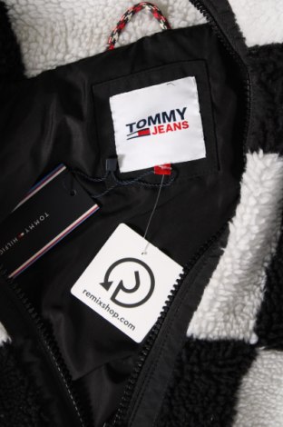 Дамско яке Tommy Jeans, Размер S, Цвят Многоцветен, Цена 189,49 лв.