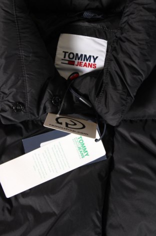 Дамско яке Tommy Jeans, Размер S, Цвят Черен, Цена 189,49 лв.