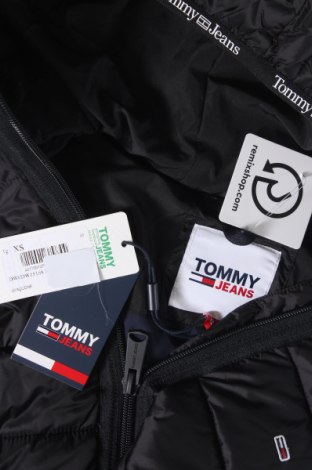 Dámska bunda  Tommy Jeans, Veľkosť XS, Farba Čierna, Cena  216,45 €