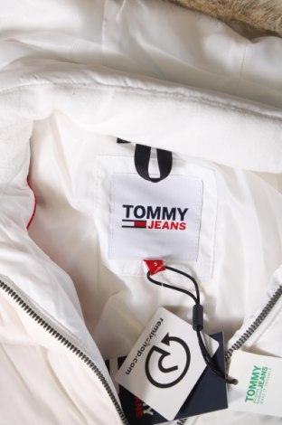 Női dzseki Tommy Jeans, Méret S, Szín Fehér, Ár 58 099 Ft