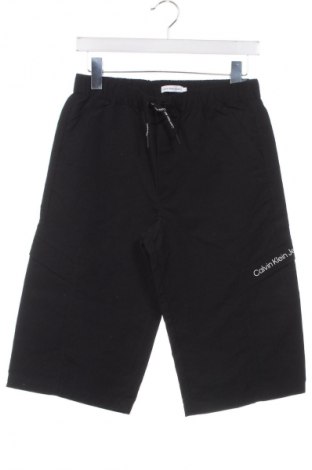 Детски къс панталон Calvin Klein Jeans, Размер 15-18y/ 170-176 см, Цвят Черен, Цена 53,30 лв.