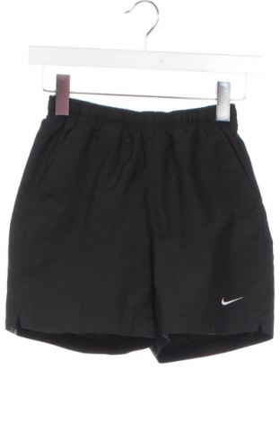 Detské krátke nohavice  Nike, Veľkosť 10-11y/ 146-152 cm, Farba Čierna, Cena  19,95 €