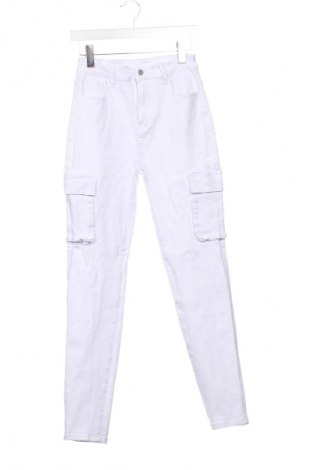 Pantaloni pentru copii SHEIN, Mărime 14-15y/ 168-170 cm, Culoare Alb, Preț 21,99 Lei