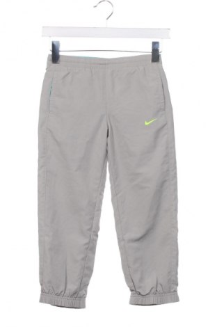 Kinder Sporthose Nike, Größe 10-11y/ 146-152 cm, Farbe Grau, Preis € 16,00