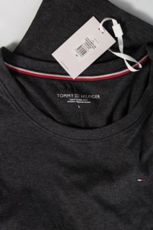 Męska bluzka Tommy Hilfiger, Rozmiar S, Kolor Szary, Cena 203,49 zł