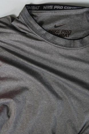 Tricou de bărbați Nike, Mărime L, Culoare Gri, Preț 88,82 Lei