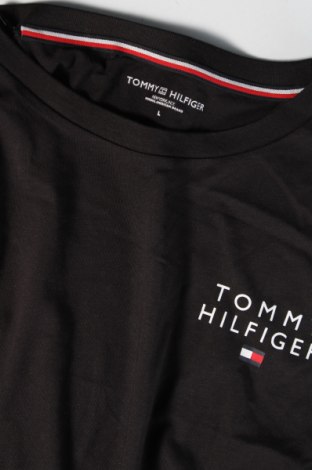 Tricou de bărbați Tommy Hilfiger, Mărime L, Culoare Negru, Preț 223,99 Lei