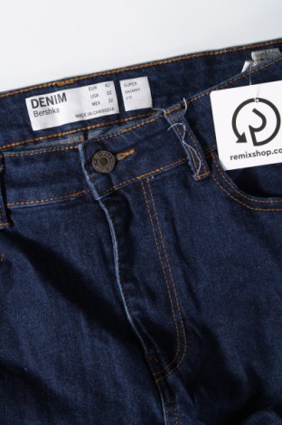 Ανδρικό τζίν Bershka, Μέγεθος M, Χρώμα Μπλέ, Τιμή 8,49 €