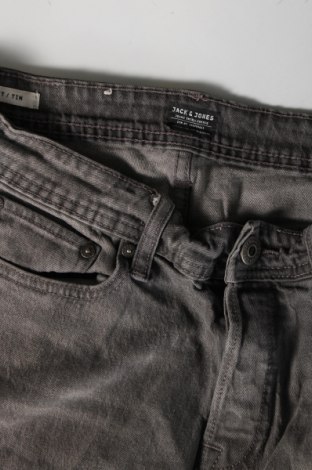 Męskie jeansy Jack & Jones, Rozmiar M, Kolor Szary, Cena 21,99 zł