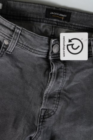 Męskie jeansy Jack & Jones, Rozmiar L, Kolor Szary, Cena 153,53 zł