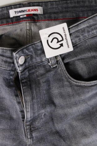 Pánské džíny  Tommy Jeans, Velikost L, Barva Šedá, Cena  1 439,00 Kč