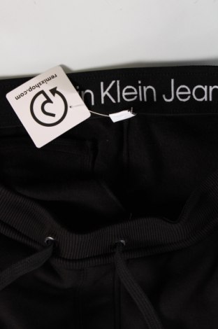 Férfi rövidnadrág Calvin Klein Jeans, Méret M, Szín Fekete, Ár 27 653 Ft