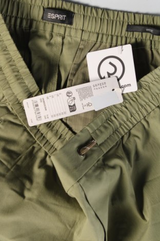 Мъжки къс панталон Esprit, Размер M, Цвят Зелен, Цена 40,30 лв.