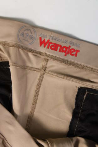 Pantaloni scurți de bărbați Wrangler, Mărime 4XL, Culoare Bej, Preț 50,99 Lei