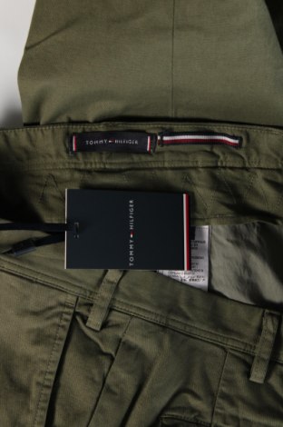 Pantaloni de bărbați Tommy Hilfiger, Mărime L, Culoare Verde, Preț 341,99 Lei