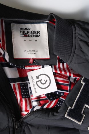 Мъжко яке Tommy Hilfiger, Размер XL, Цвят Сив, Цена 137,00 лв.