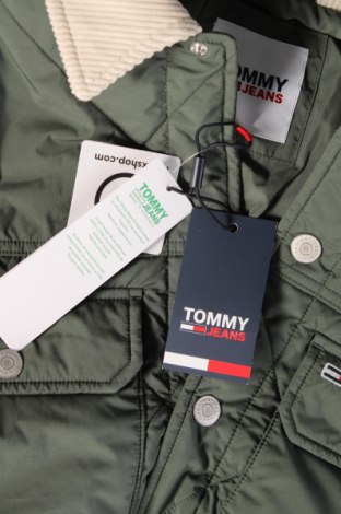 Ανδρικό μπουφάν Tommy Jeans, Μέγεθος M, Χρώμα Πράσινο, Τιμή 120,49 €