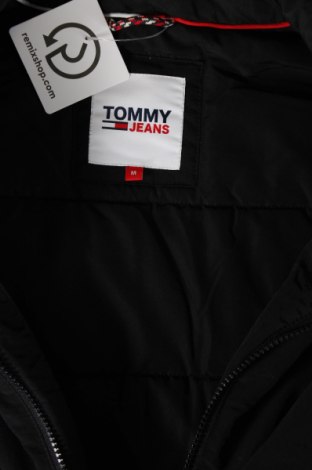 Мъжко яке Tommy Jeans, Размер M, Цвят Черен, Цена 110,99 лв.