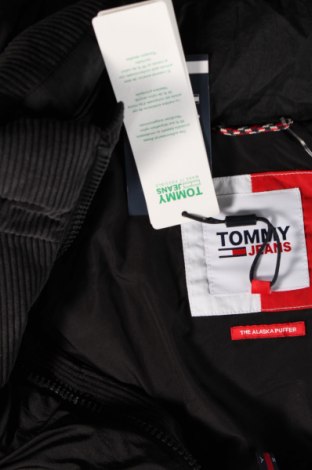 Geacă de bărbati Tommy Jeans, Mărime XL, Culoare Negru, Preț 887,99 Lei