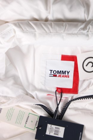 Ανδρικό μπουφάν Tommy Jeans, Μέγεθος M, Χρώμα Λευκό, Τιμή 256,99 €