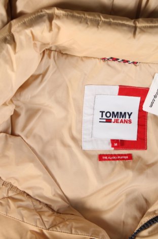 Geacă de bărbati Tommy Jeans, Mărime M, Culoare Bej, Preț 1.125,99 Lei