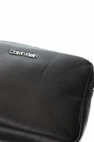 Νεσεσέρ Calvin Klein, Χρώμα Μαύρο, Τιμή 44,49 €