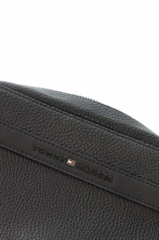 Trusă Tommy Hilfiger, Culoare Negru, Preț 447,79 Lei