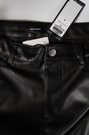 Φούστα Vero Moda, Μέγεθος M, Χρώμα Μαύρο, Τιμή 23,49 €