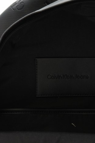 Раница Calvin Klein, Цвят Черен, Цена 218,29 лв.