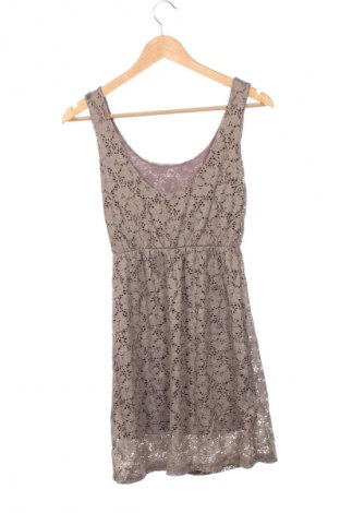 Kleid, Größe XS, Farbe Beige, Preis 6,99 €