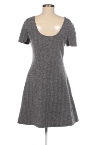 Kleid, Größe M, Farbe Grau, Preis € 6,49