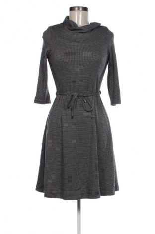 Kleid, Größe XS, Farbe Mehrfarbig, Preis € 6,49