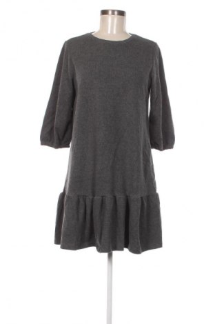 Kleid, Größe M, Farbe Grau, Preis € 6,99